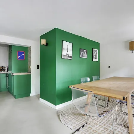 Pick A Flat's In Saint-germain - Rue Du Bac