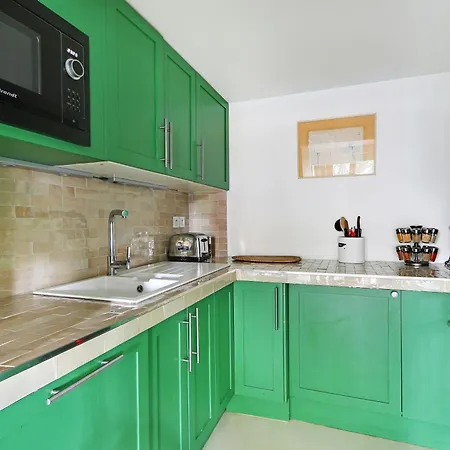 Pick A Flat's In Saint-germain - Rue Du Bac *